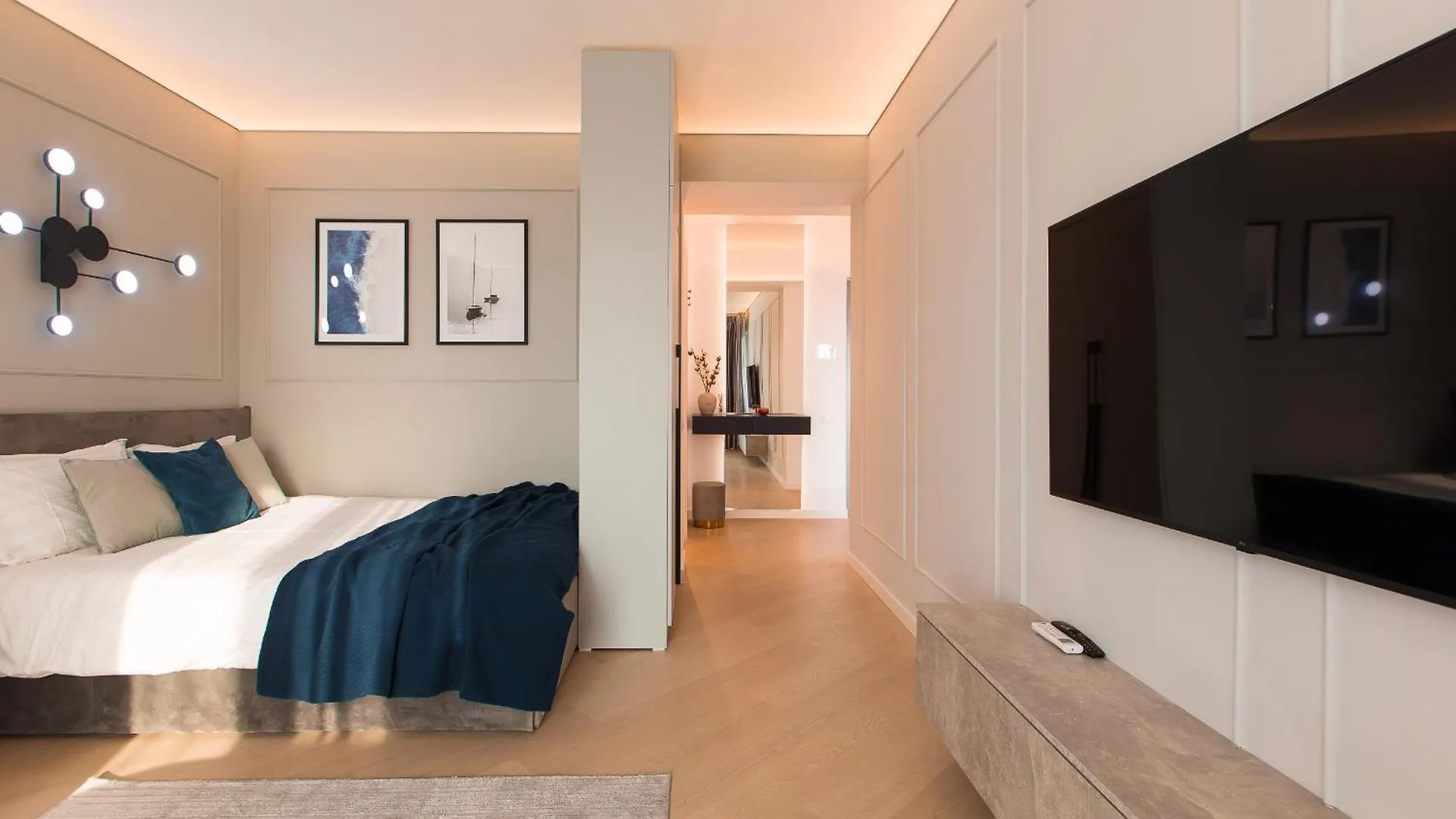 Apartment Modern Studio With Balcony In Cortina North Voluntari Romania